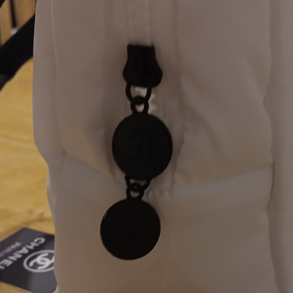 Chanel White and Black Women's Bag - Picture 3 of 8